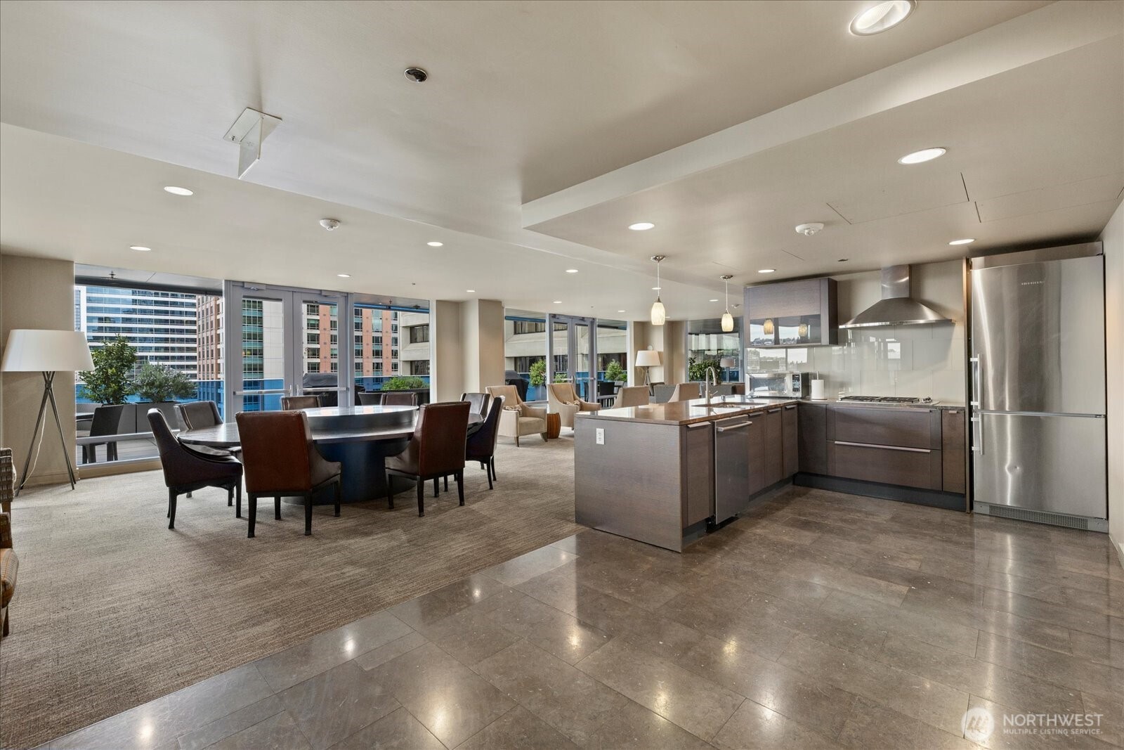 737 Olive Way, Unit 1903 Seattle, WA 98101 - Photo 34 of 40