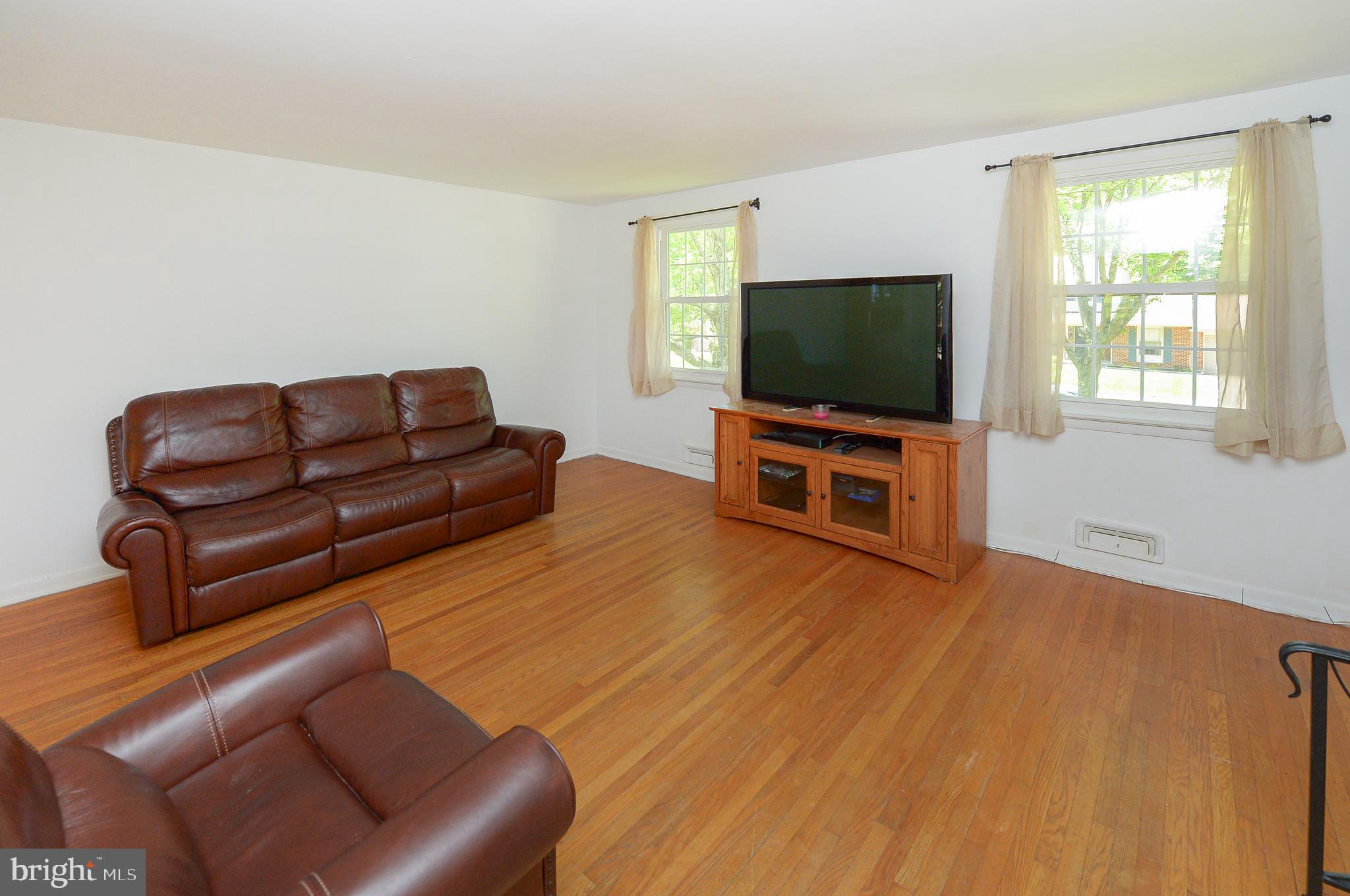 257 Winding Way Road Stratford, NJ 08084 - Photo 7 of 26