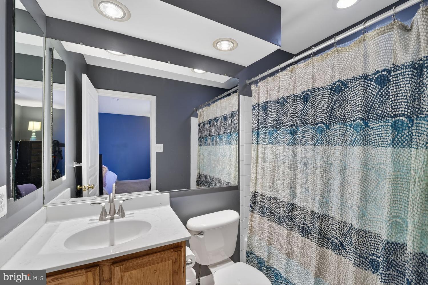 8023 River Park Road Bowie, MD 20715 - Photo 42 of 49 Full Bathroom