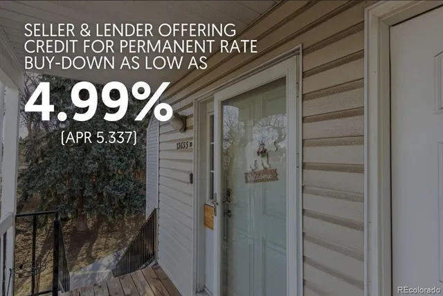 a close up of a street sign