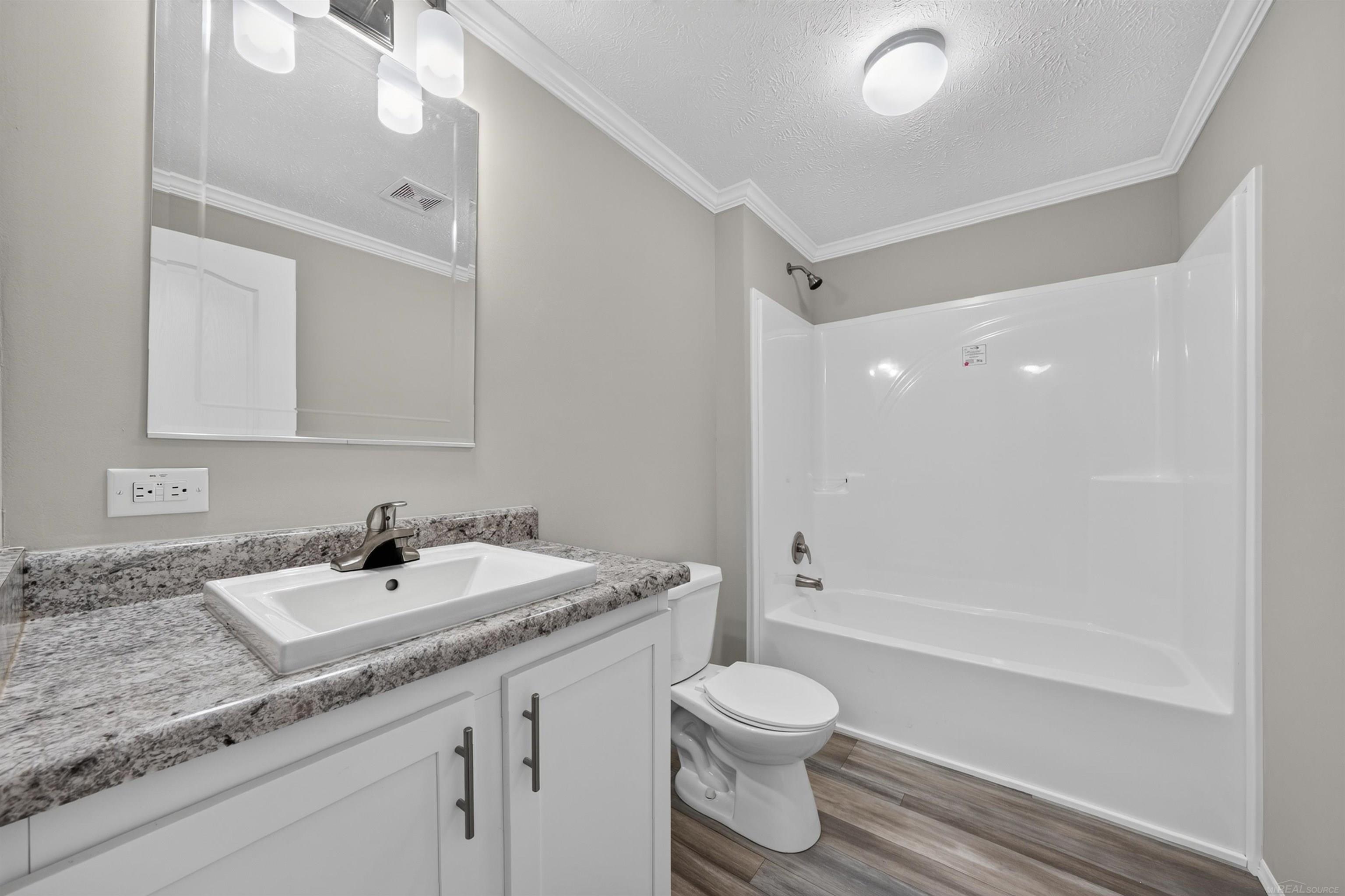 262 Riviera Drive Lapeer, MI 48446 - Photo 12 of 16 50212183-b171c897-b8aa-47fb-b4c1-64b1025f3999.JPG