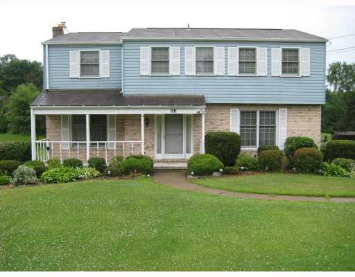 365 Sunset Road Pittsburgh, PA 15237 - Photo 1 of 8 Exterior Front.