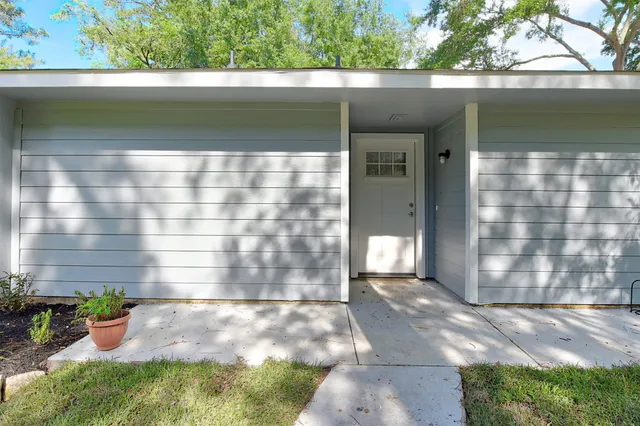 $215,000 | 23118 Whispering Willow Drive, Spring, TX 77373