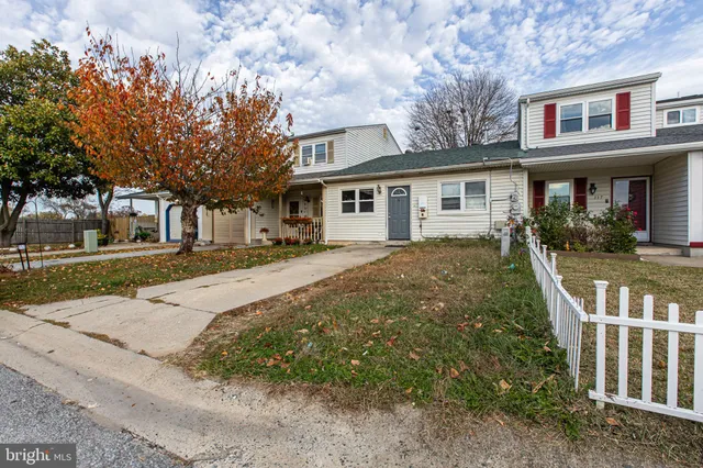 $215,000 | 115 East Beaver Court, Bear, DE 19701