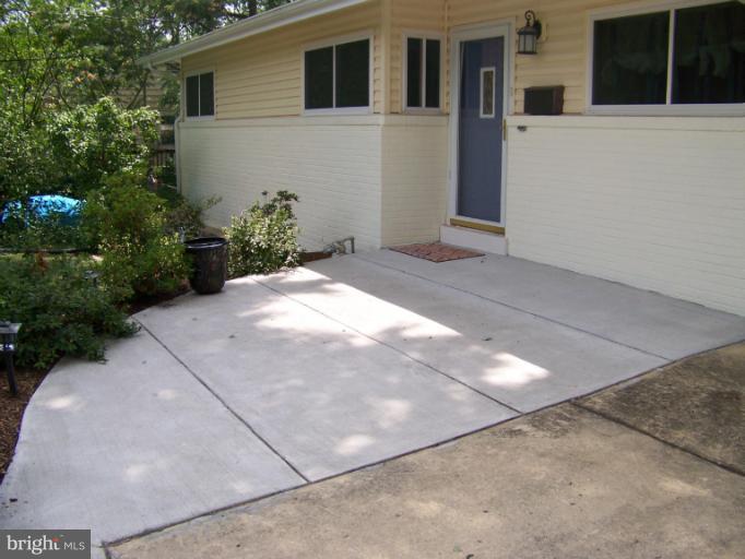 6020 Ridge View Drive Alexandria, VA 22310 - Photo 24 of 29 Exterior (General)