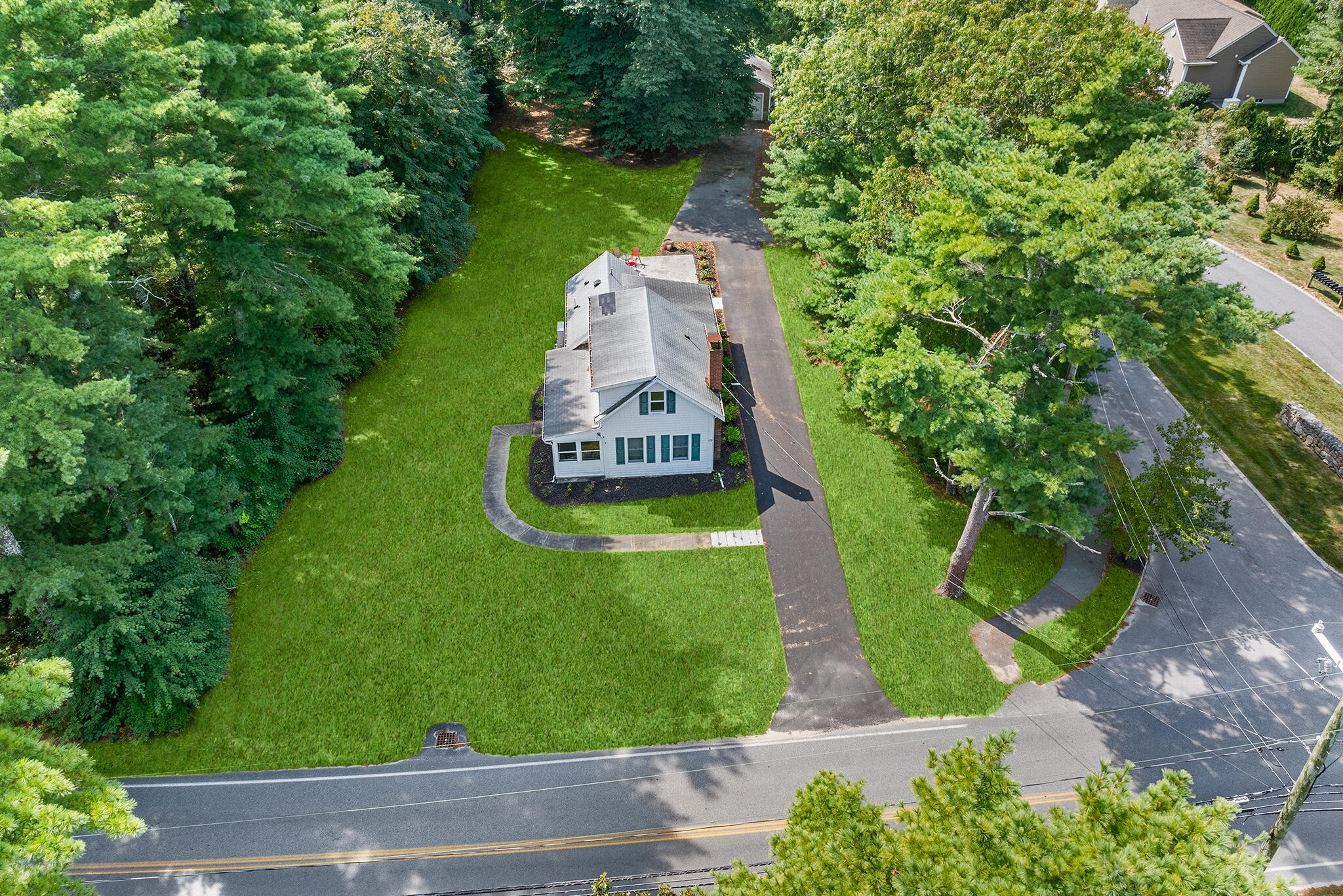 129 Great Neck Road Wareham, MA 02571 - Photo 1 of 29 129 Great Neck Rd-Wareham-MA-17-a