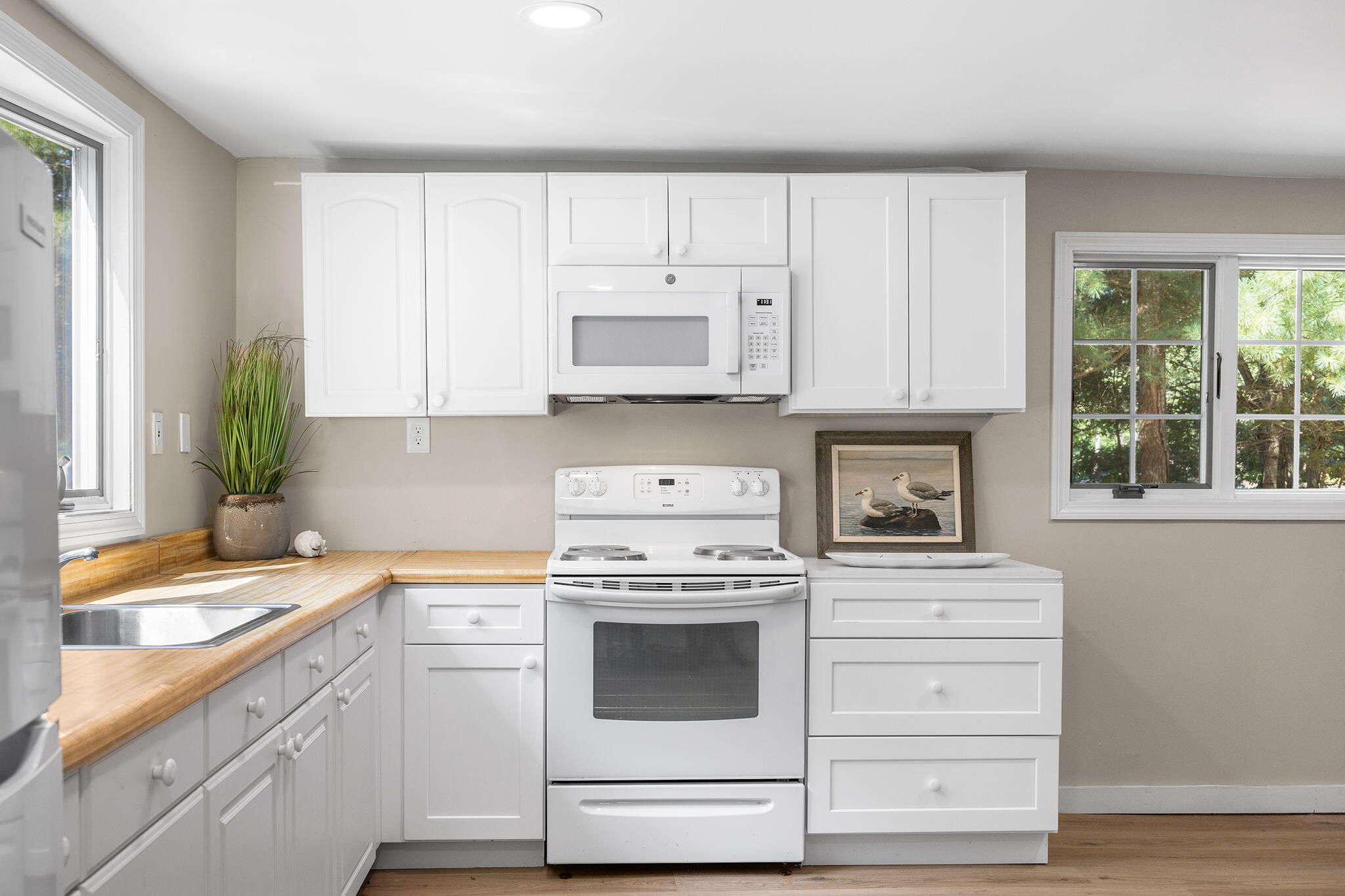 129 Great Neck Road Wareham, MA 02571 - Photo 12 of 29 129 Great Neck Rd-Wareham-MA-47