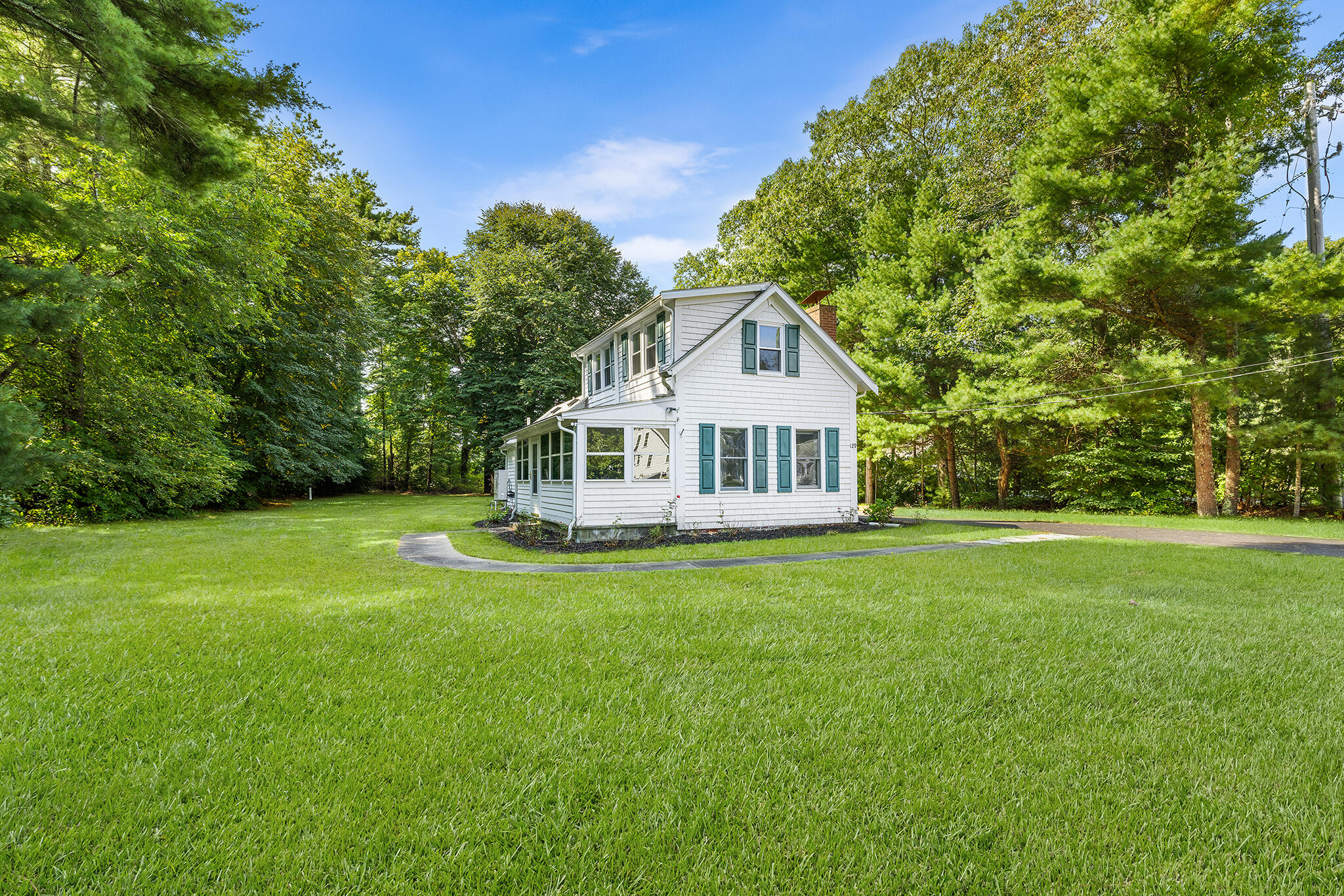 129 Great Neck Road Wareham, MA 02571 - Photo 5 of 29 129 Great Neck Rd-Wareham-MA-25