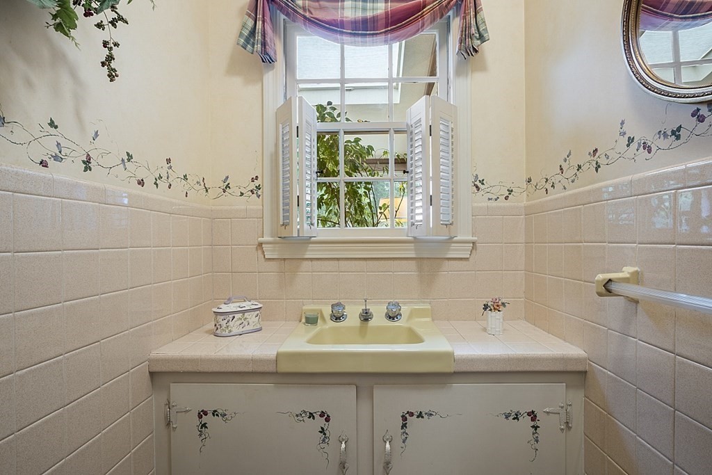 7 Greenbrook Road Hamilton, MA 01982 - Photo 20 of 39