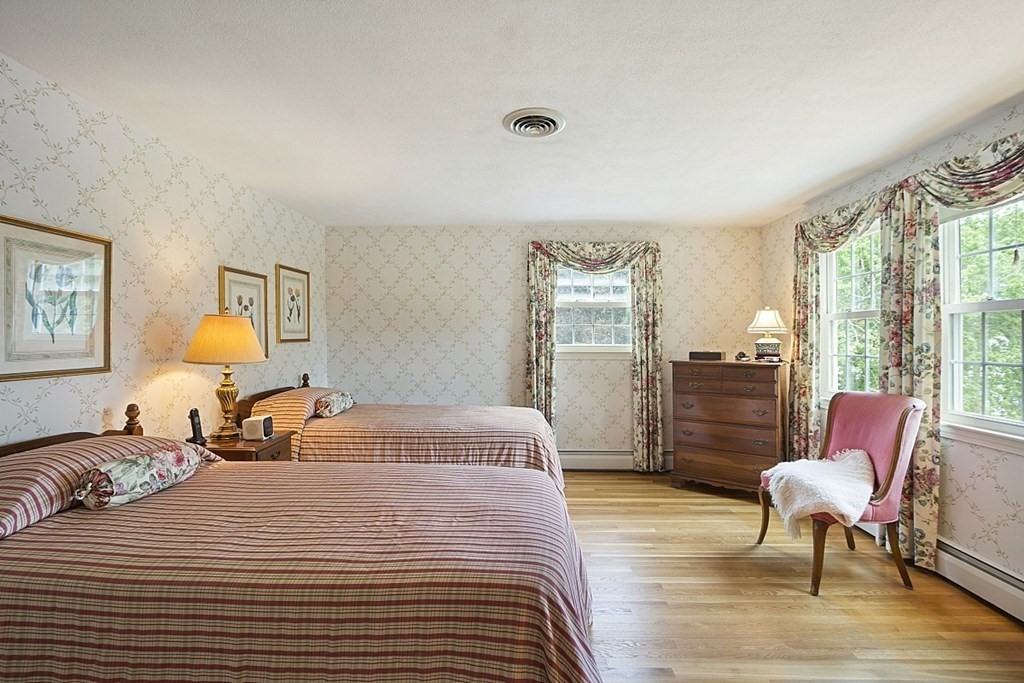 7 Greenbrook Road Hamilton, MA 01982 - Photo 25 of 39