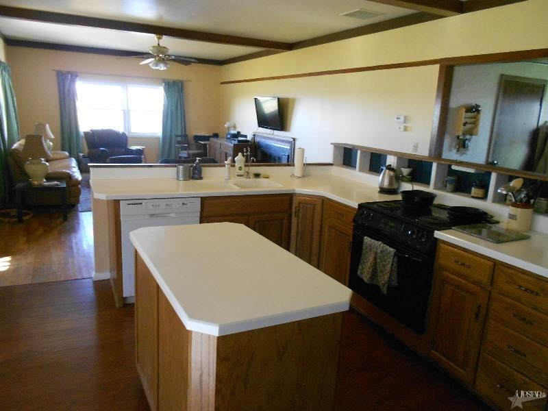 3497 West Division Road Huntington, IN 46750 - Photo 2 of 24 Gallery Image 2