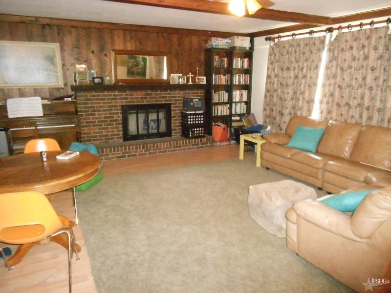 3497 West Division Road Huntington, IN 46750 - Photo 8 of 24 Gallery Image 8