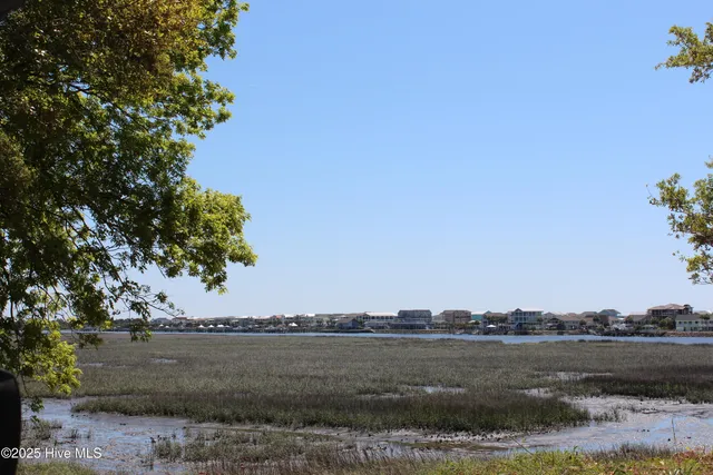 $949,900 | 4761 Island Walk Drive Southwest, Unit L73, Shallotte, NC 28470