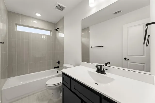 $563,181 | 8137 Twin Crk Trail, Wylie, TX 75098