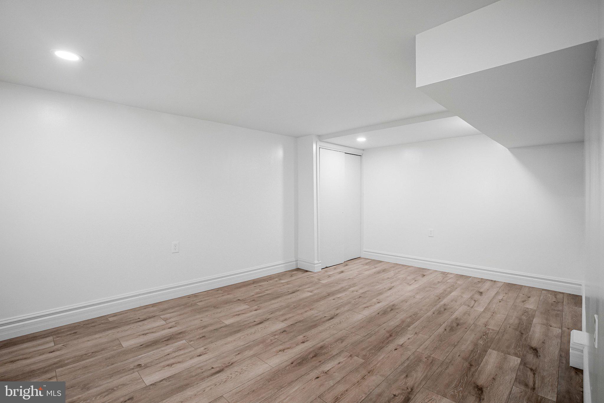 7144 Bexhill Road Baltimore, MD 21244 - Photo 14 of 31
