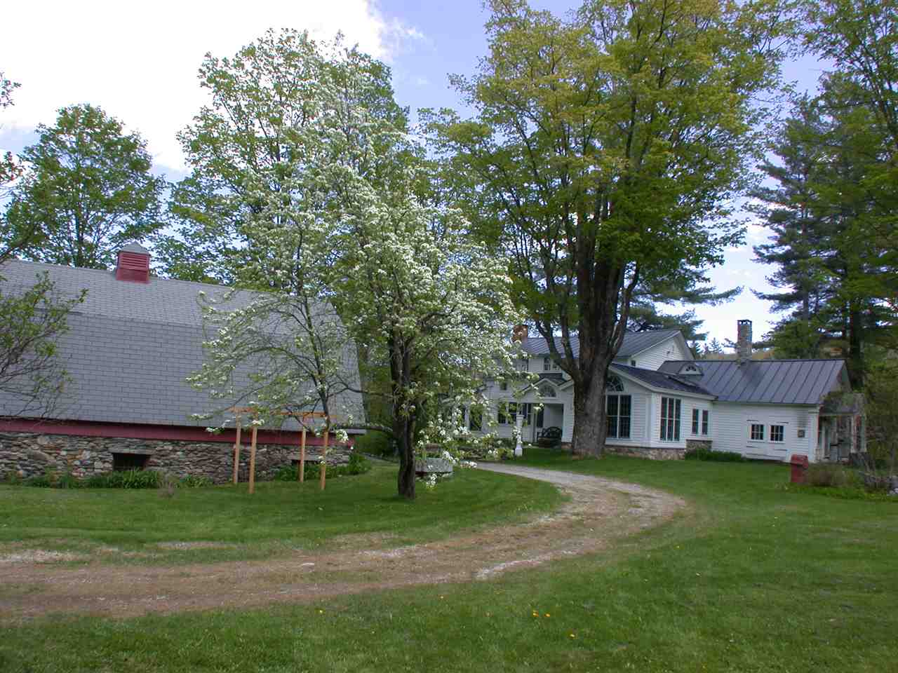 5236 Vermont Rte 100 Wardsboro, VT 05360 - Photo 1 of 35