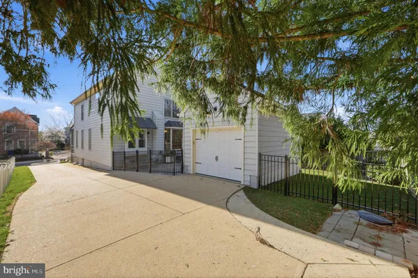 $1,400,000 | 1433 Buena Vista Avenue, McLean, VA 22101