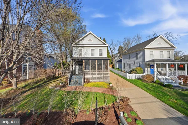 $1,400,000 | 1433 Buena Vista Avenue, McLean, VA 22101