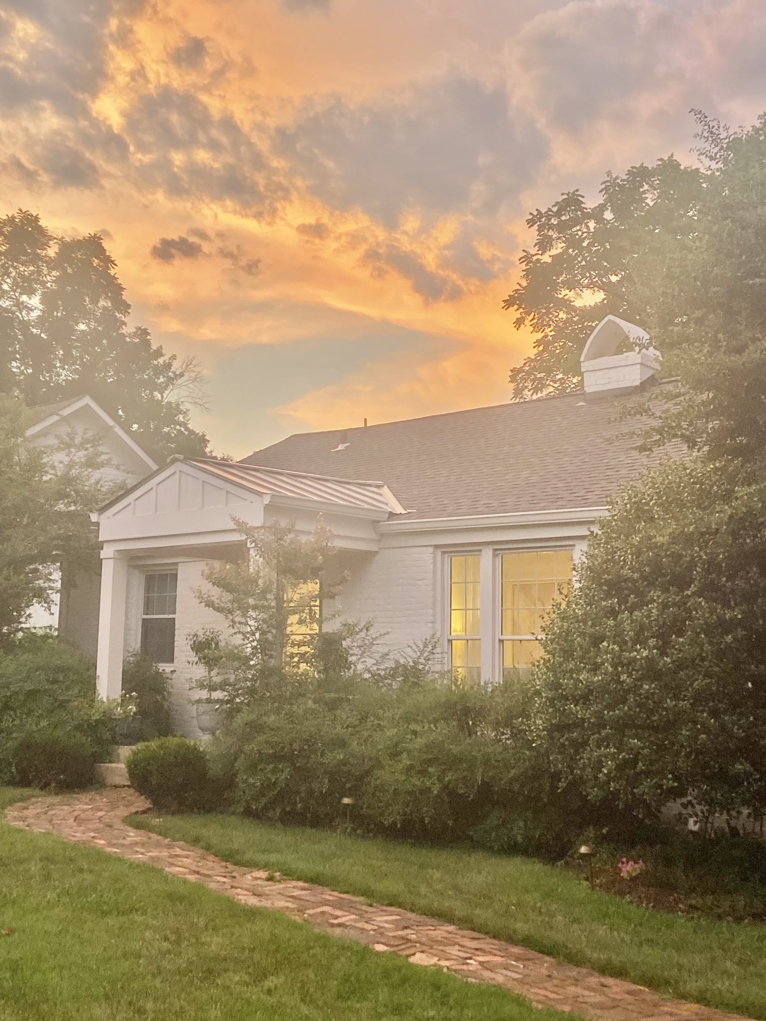 2860 Sugar Tree Road Nashville, TN 37215 - Photo 2 of 16 Gallery Image 2