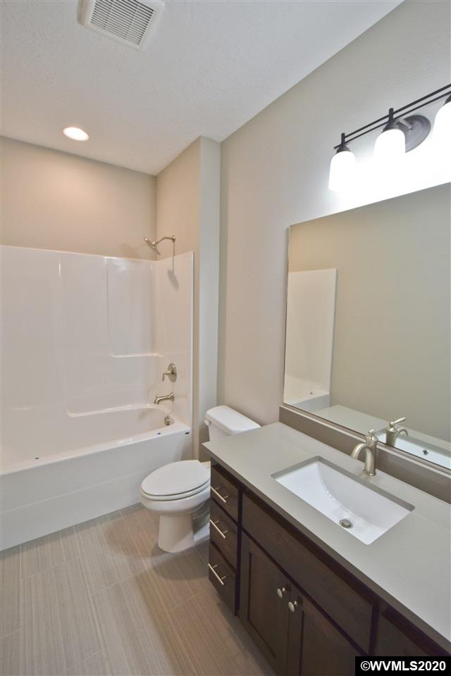 5246 Davis Street Turner, OR 97392 - Photo 2 of 24
