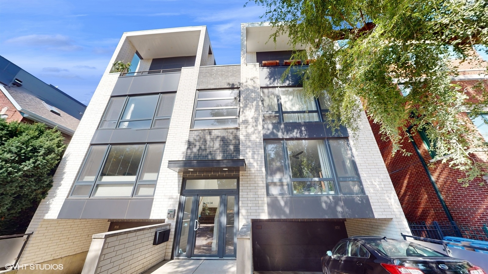 1114 West Chestnut Street, Unit 2W Chicago, IL 60642 - Photo 3 of 29