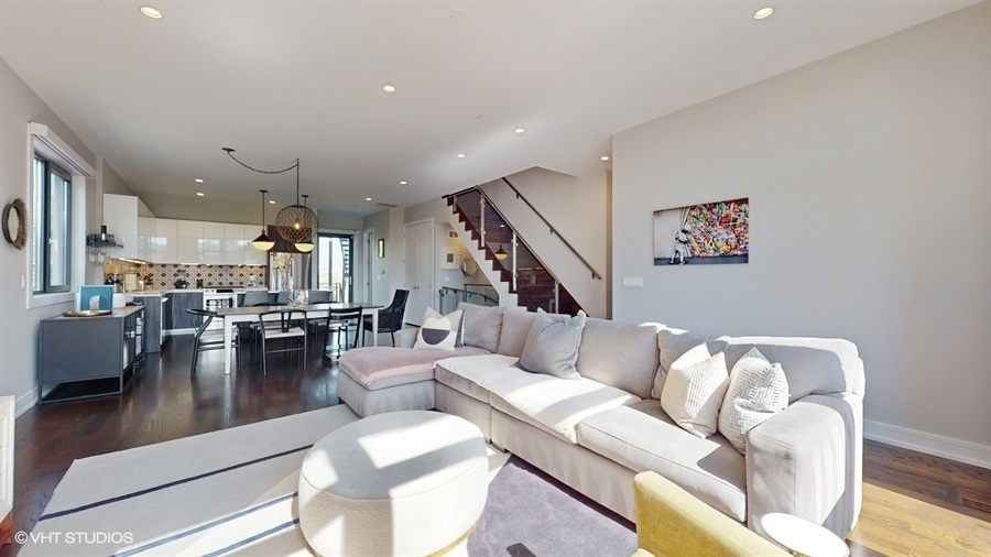 1114 West Chestnut Street, Unit 2W Chicago, IL 60642 - Photo 5 of 29