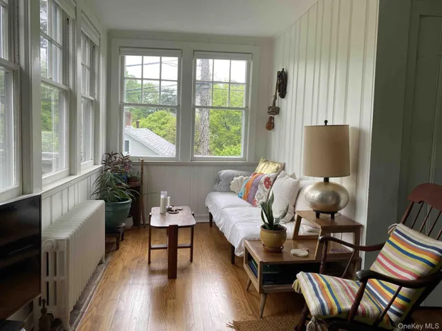 $15,000 | 161 West 15th Avenue, Sea Cliff, NY 11579