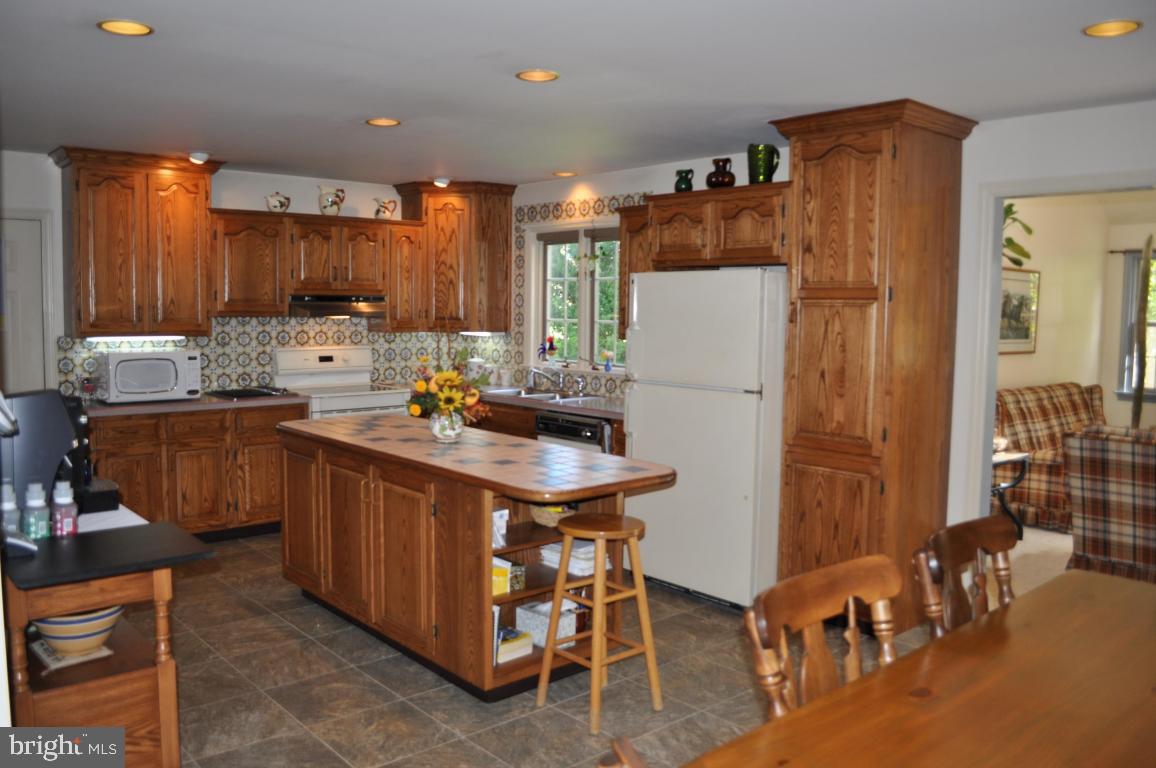 114 Chelsea Loop Lancaster, PA 17602 - Photo 12 of 32 Gallery Image 12