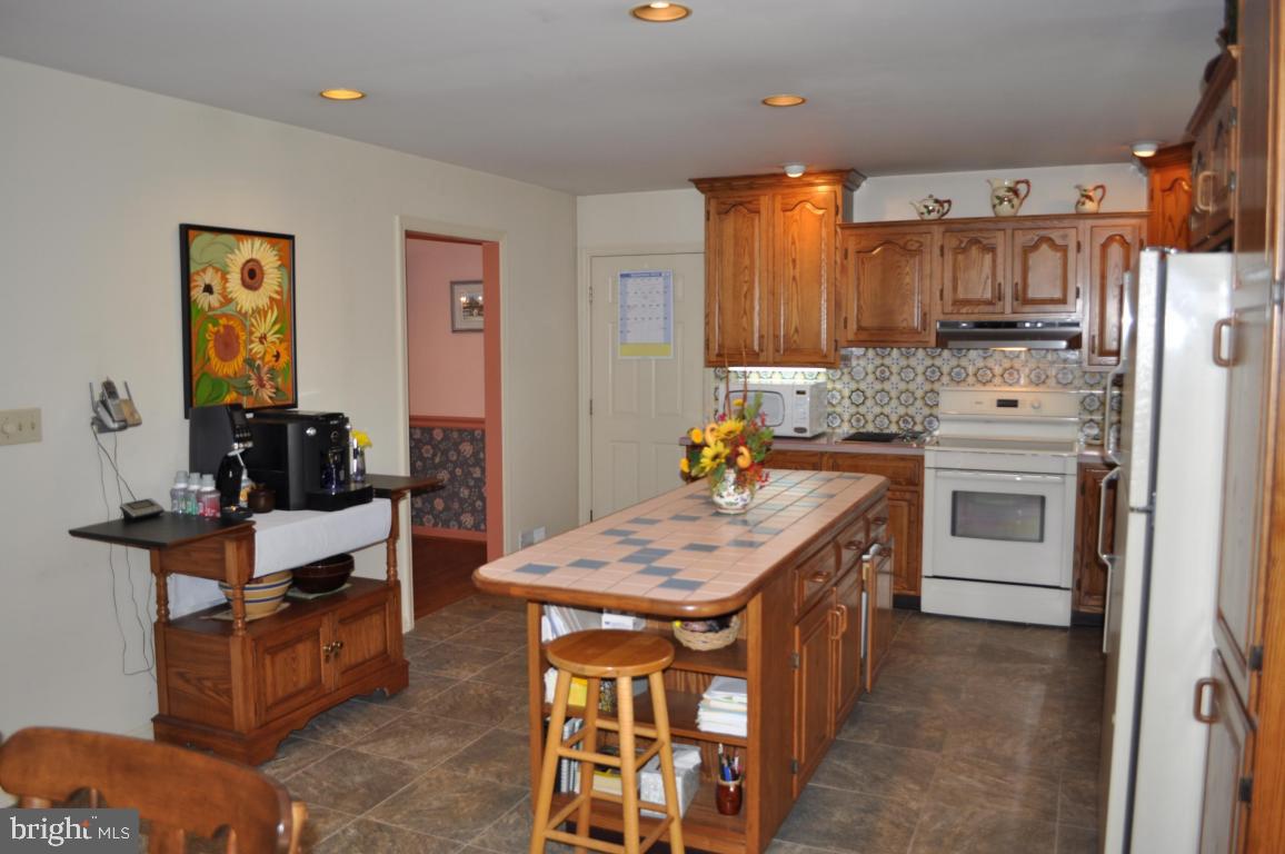 114 Chelsea Loop Lancaster, PA 17602 - Photo 14 of 32 Gallery Image 14