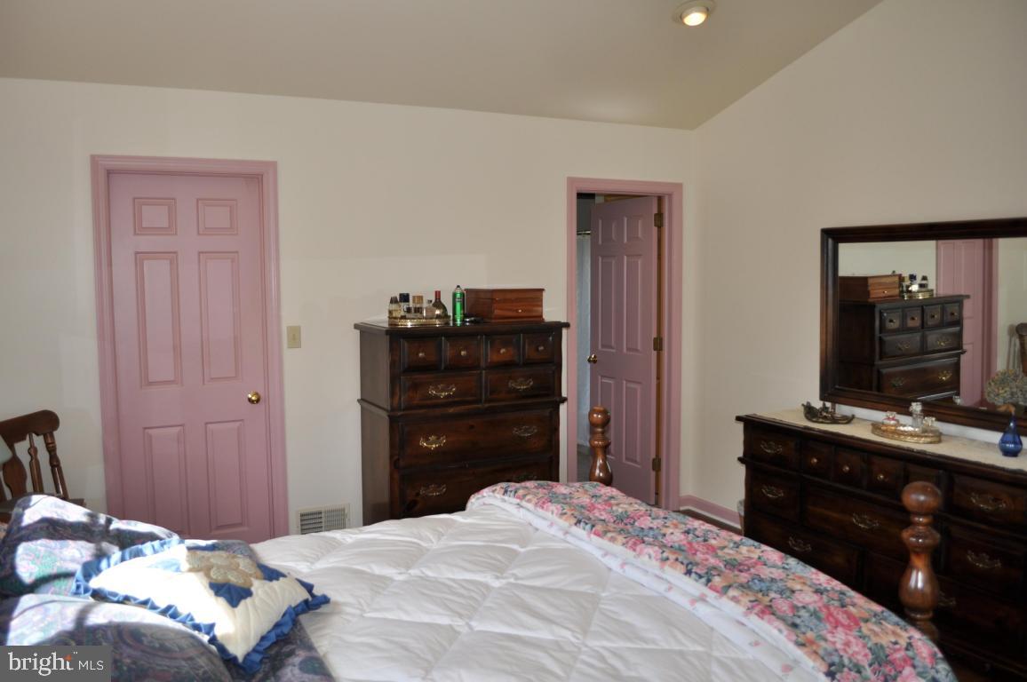 114 Chelsea Loop Lancaster, PA 17602 - Photo 22 of 32 Gallery Image 22