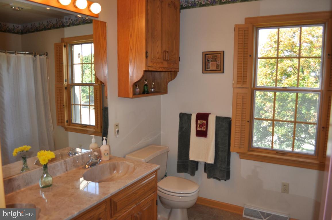 114 Chelsea Loop Lancaster, PA 17602 - Photo 23 of 32 Gallery Image 23
