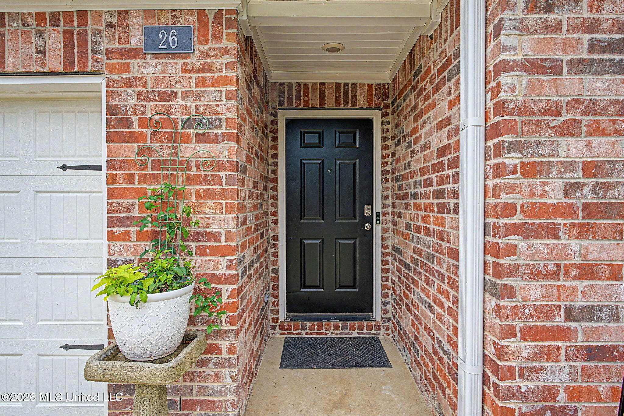 26 Lee Creek Road Byhalia, MS 38611 - Photo 5 of 29 5-web-or-mls-26 Lee Creek Ln-4