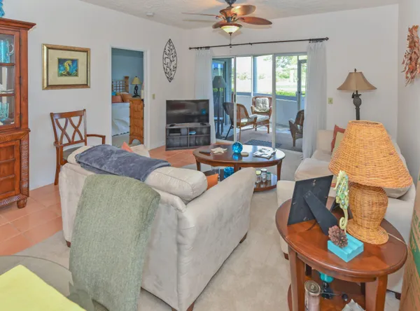 $189,000 | 1637 Northeast Nautical Place, Unit 802, Jensen Beach, FL 34957