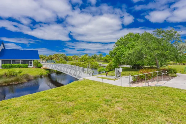 $189,000 | 1637 Northeast Nautical Place, Unit 802, Jensen Beach, FL 34957