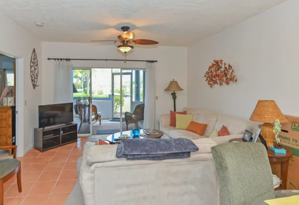 $189,000 | 1637 Northeast Nautical Place, Unit 802, Jensen Beach, FL 34957