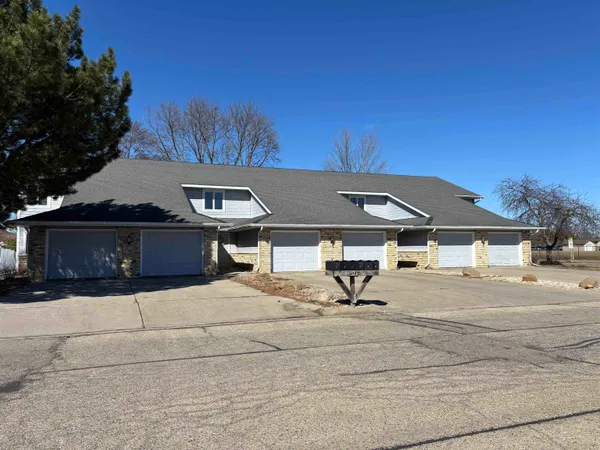 $1,250,000 | 1320 Lincoln Avenue, Prairie du Sac, WI 53578