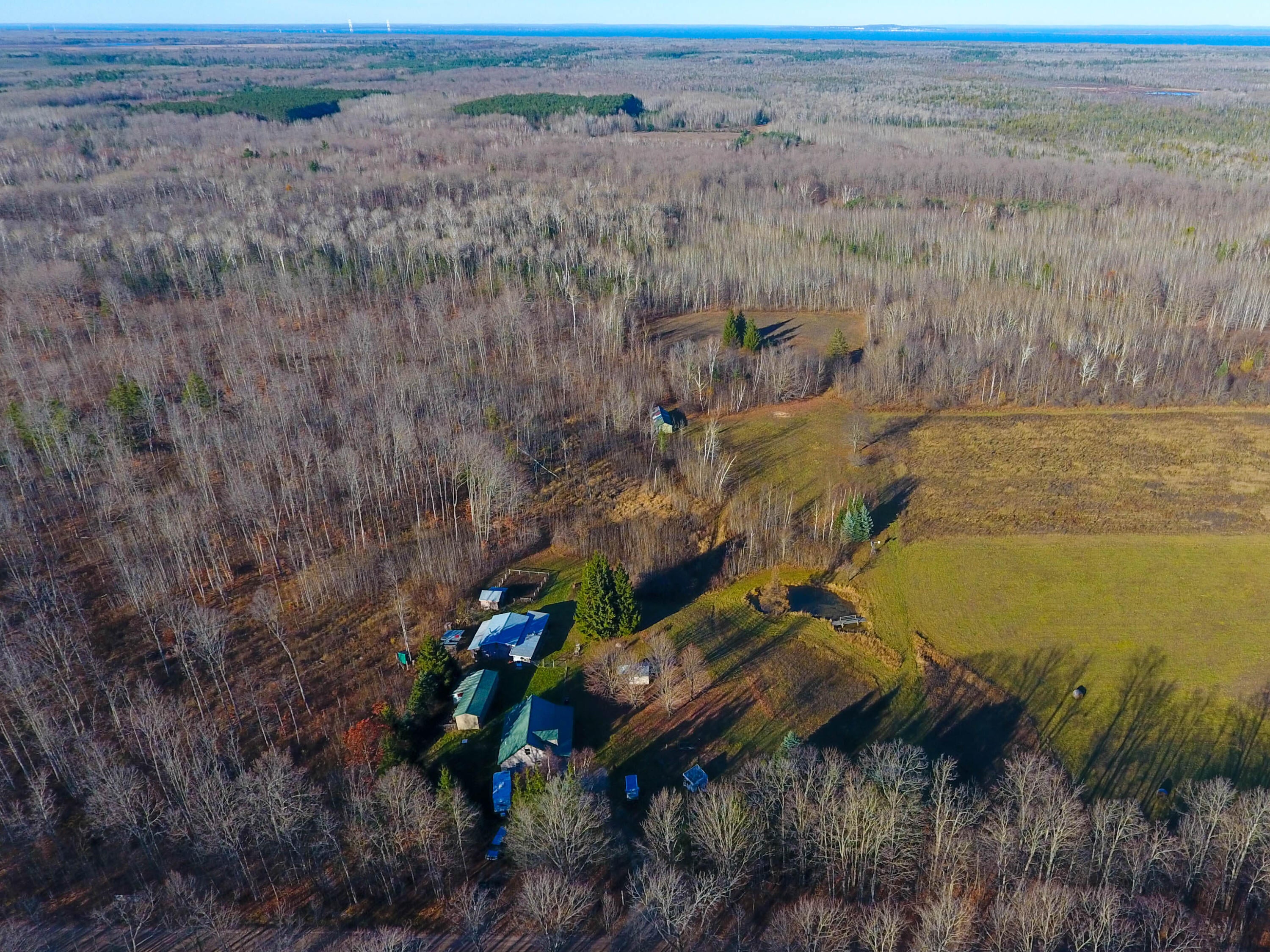 13972 Douglas Road Cheboygan, MI 49721 - Photo 7 of 54 Gallery Image 7