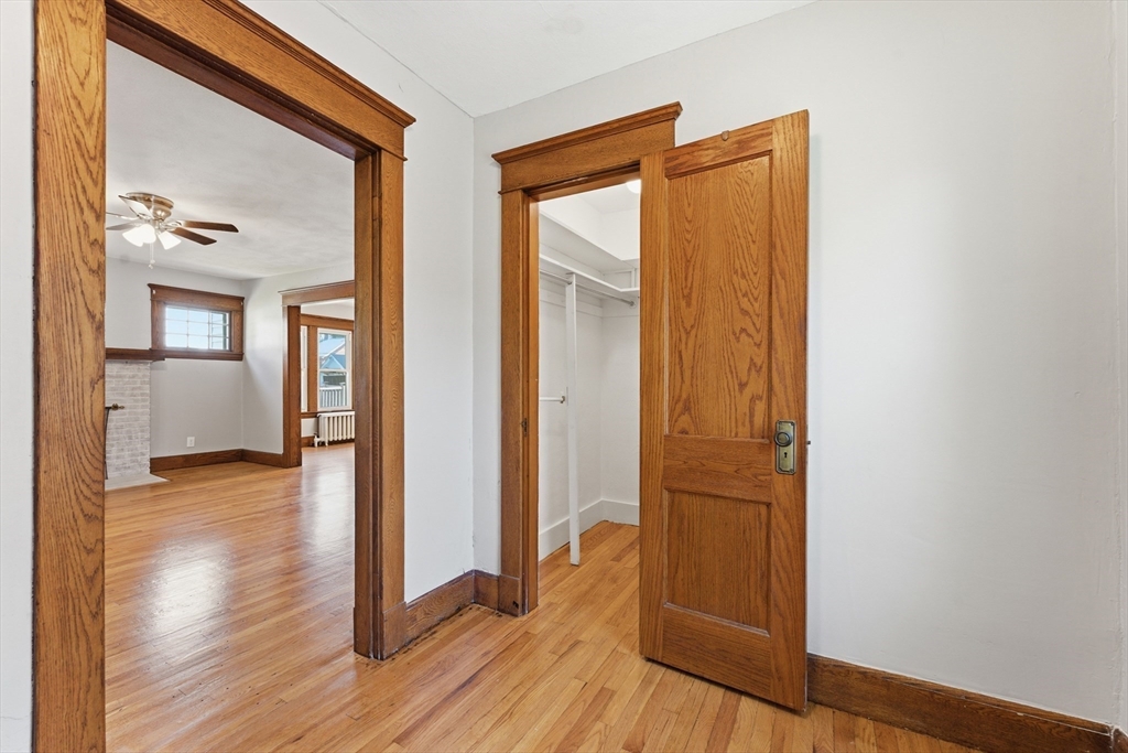 47 Thorndyke Street Springfield, MA 01118 - Photo 7 of 42