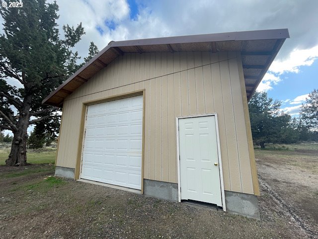9290 Southwest 3115th Road Culver, OR 97734 - Photo 15 of 21 a house with a outdoor space