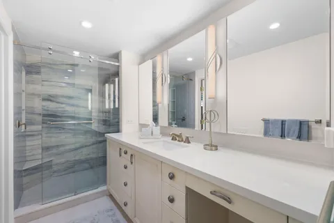 $1,450,000 | 3010 Northeast 49th Street, Unit 7, Fort Lauderdale, FL 33308