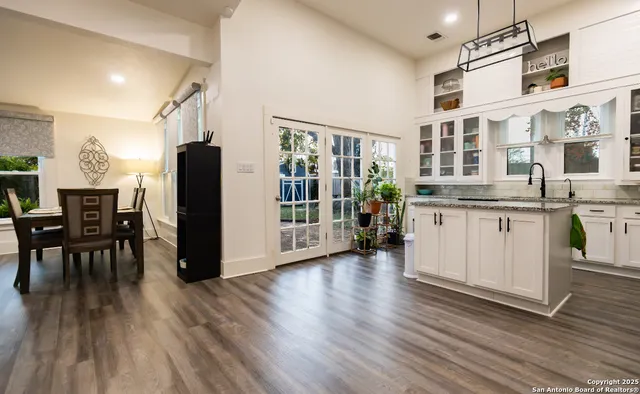 $358,000 | 805 20th Street, Hondo, TX 78861