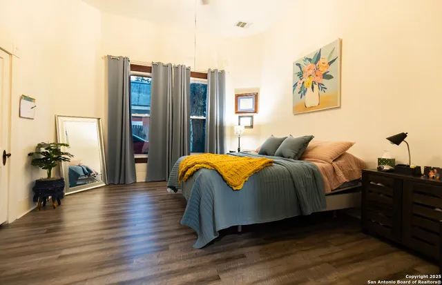 $358,000 | 805 20th Street, Hondo, TX 78861