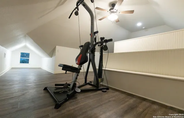 $358,000 | 805 20th Street, Hondo, TX 78861