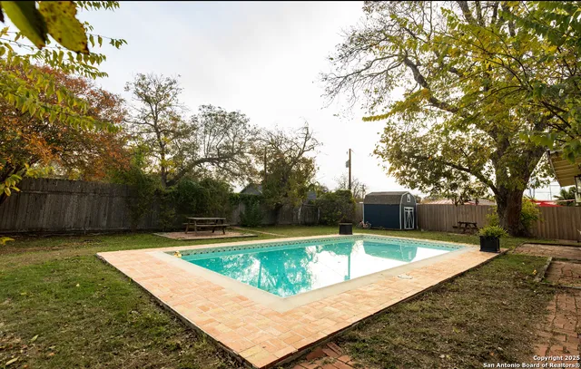 $358,000 | 805 20th Street, Hondo, TX 78861