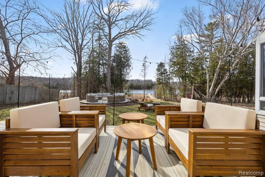 8275 Shrigley Road Charlevoix, MI 49720 - Photo 18 of 20 Gallery Image 18
