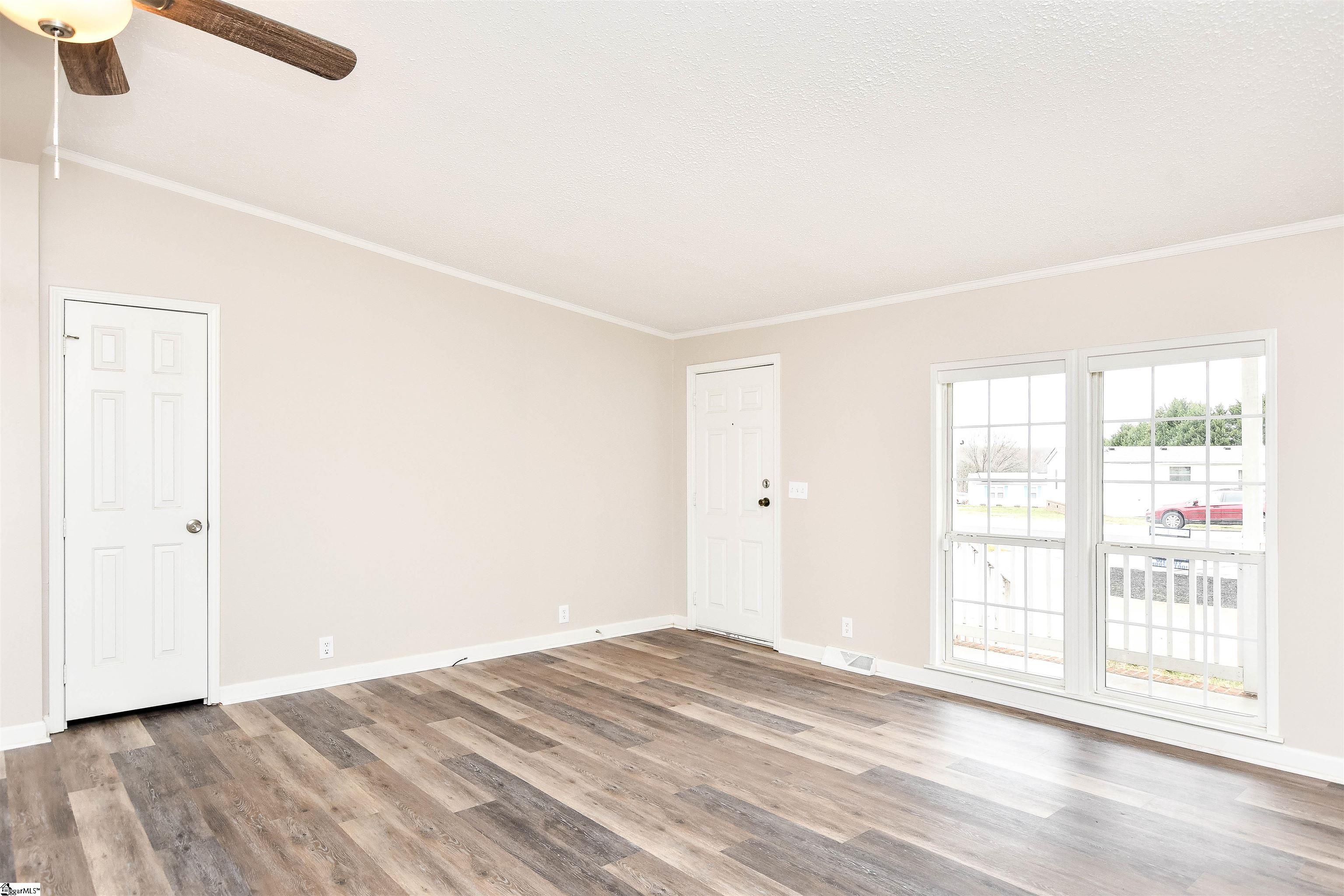 312 Talon Way Boiling Springs, SC 29316 - Photo 9 of 36 Gallery Image 9