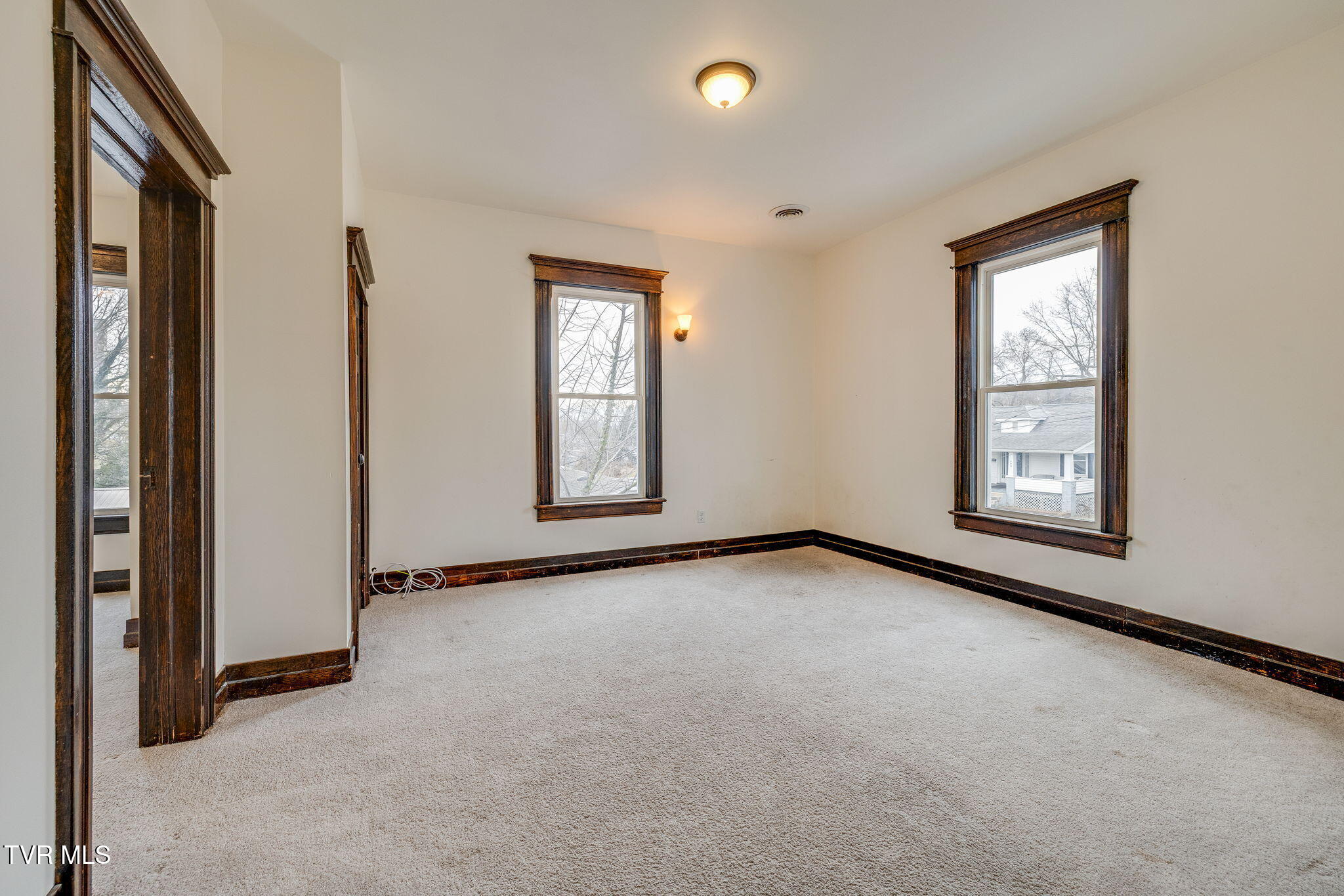 601 6th Street Bristol, TN 37620 - Photo 34 of 40 034