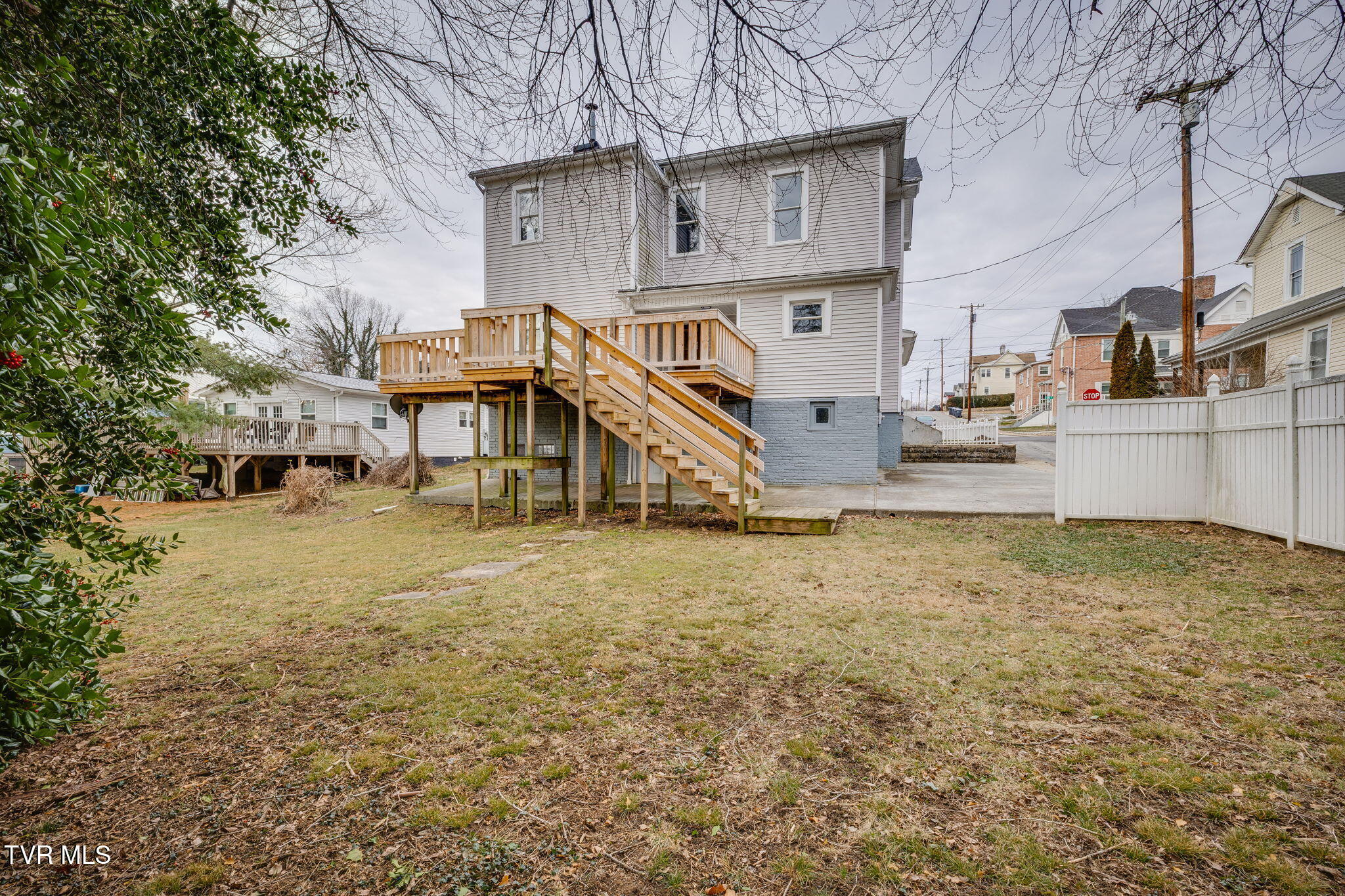 601 6th Street Bristol, TN 37620 - Photo 39 of 40 039