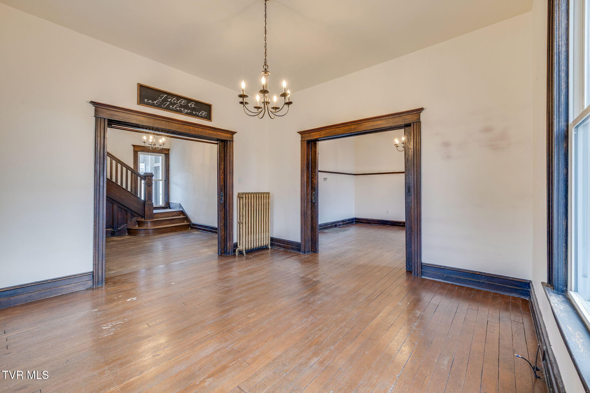 601 6th Street Bristol, TN 37620 - Photo 7 of 40 007