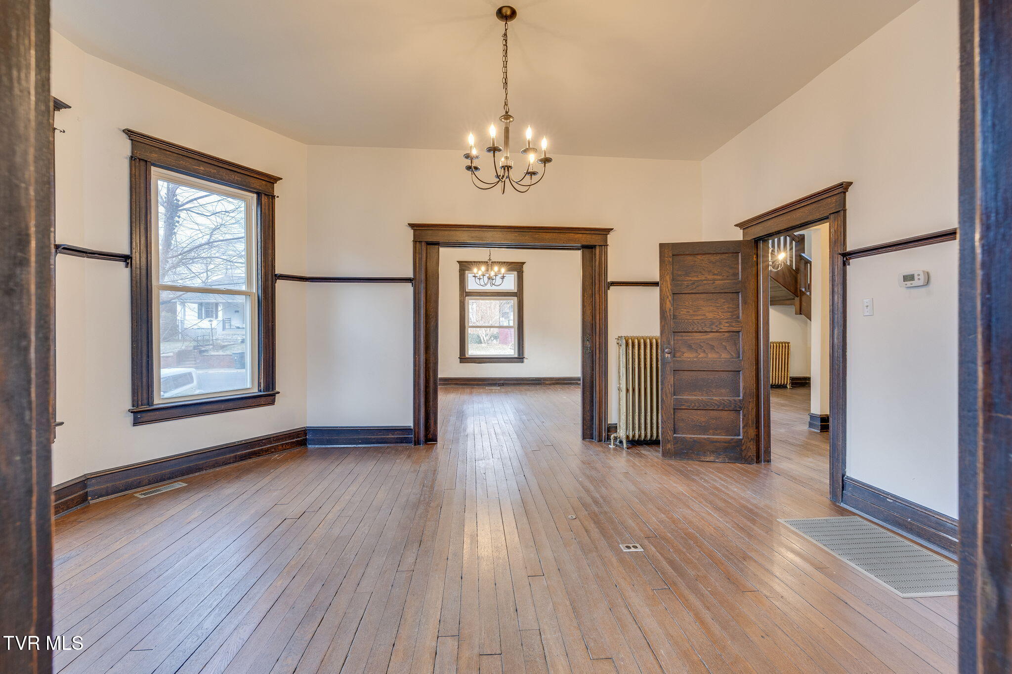 601 6th Street Bristol, TN 37620 - Photo 10 of 40 010